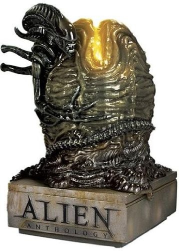 Omslag: ALIEN