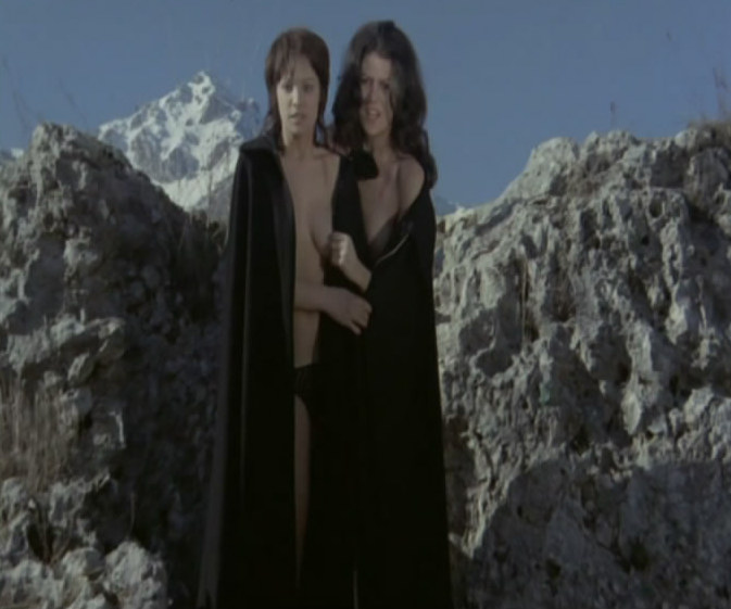Stillbild 5 ur BLACK MAGIC RITES