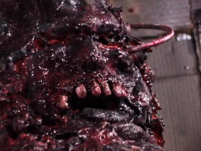 Stillbild 11 ur KILL THEM AND EAT THEM